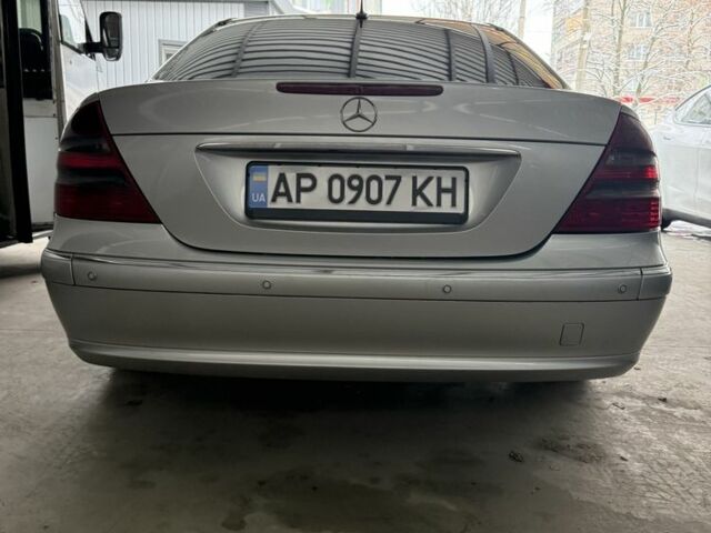 Сірий Мерседес Е-Клас, об'ємом двигуна 2.1 л та пробігом 350 тис. км за 7999 $, фото 5 на Automoto.ua