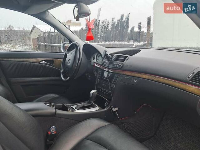 Серый Мерседес Е-Класс, объемом двигателя 2.69 л и пробегом 300 тыс. км за 4200 $, фото 14 на Automoto.ua