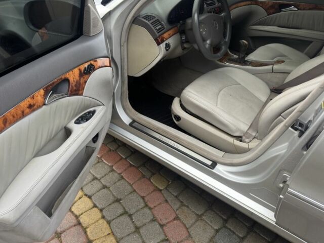 Сірий Мерседес Е-Клас, об'ємом двигуна 2.7 л та пробігом 560 тис. км за 5200 $, фото 10 на Automoto.ua