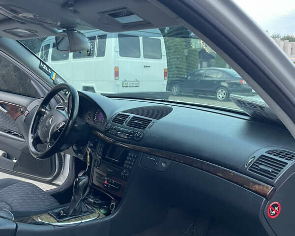 Серый Мерседес Е-Класс, объемом двигателя 2.15 л и пробегом 339 тыс. км за 5500 $, фото 10 на Automoto.ua