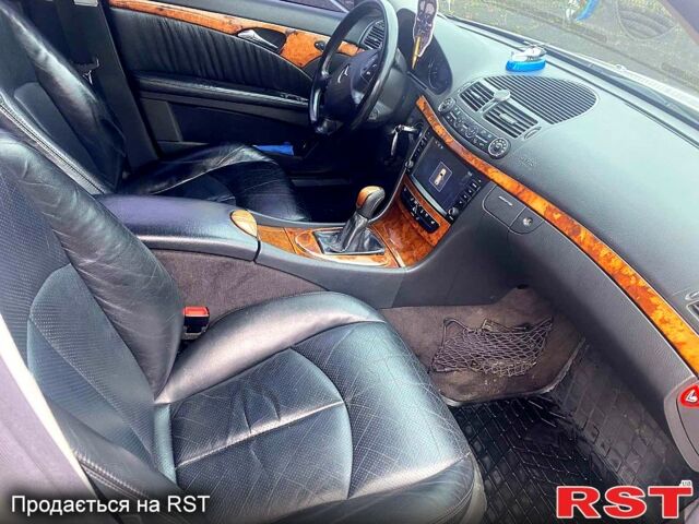 Серый Мерседес Е-Класс, объемом двигателя 1.8 л и пробегом 207 тыс. км за 5700 $, фото 7 на Automoto.ua