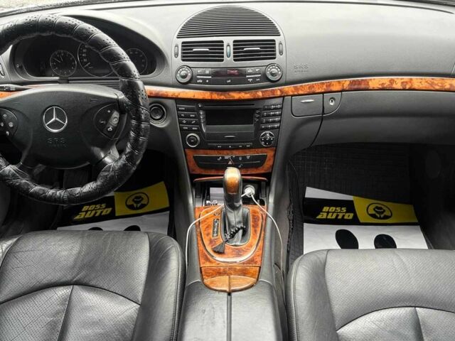 Серый Мерседес Е-Класс, объемом двигателя 3.2 л и пробегом 340 тыс. км за 6800 $, фото 12 на Automoto.ua