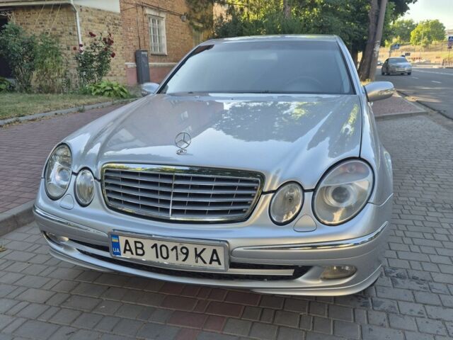Сірий Мерседес Е-Клас, об'ємом двигуна 2 л та пробігом 380 тис. км за 6300 $, фото 1 на Automoto.ua