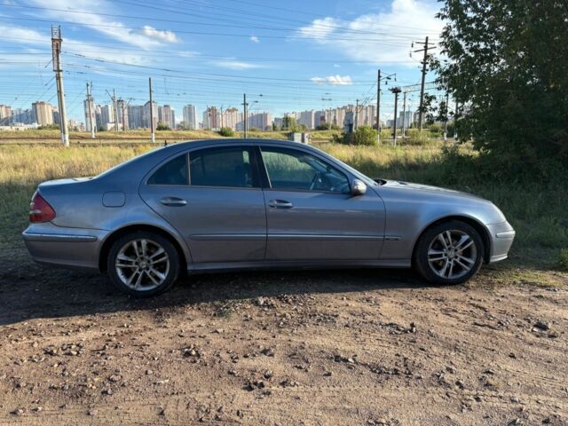 Сірий Мерседес Е-Клас, об'ємом двигуна 2.7 л та пробігом 3 тис. км за 4000 $, фото 3 на Automoto.ua