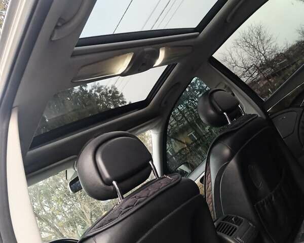 Серый Мерседес Е-Класс, объемом двигателя 2.69 л и пробегом 350 тыс. км за 6600 $, фото 8 на Automoto.ua