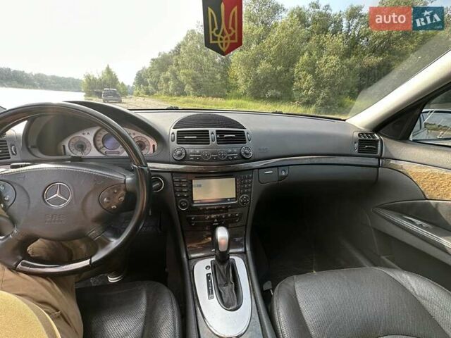 Серый Мерседес Е-Класс, объемом двигателя 2.6 л и пробегом 379 тыс. км за 5900 $, фото 14 на Automoto.ua