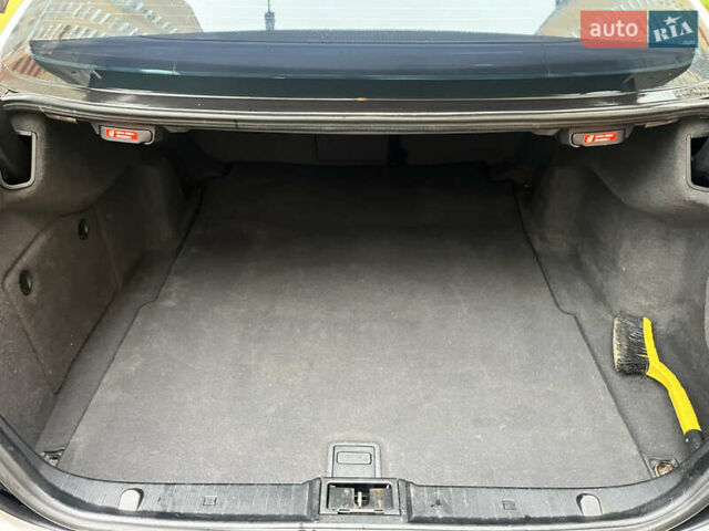 Сірий Мерседес Е-Клас, об'ємом двигуна 2.2 л та пробігом 355 тис. км за 7000 $, фото 12 на Automoto.ua