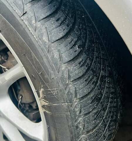 Серый Мерседес Е-Класс, объемом двигателя 3.2 л и пробегом 528 тыс. км за 4500 $, фото 15 на Automoto.ua