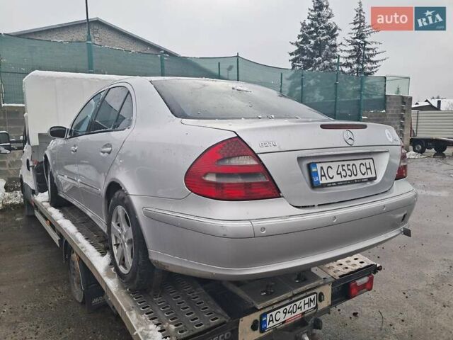 Серый Мерседес Е-Класс, объемом двигателя 2.69 л и пробегом 300 тыс. км за 4200 $, фото 1 на Automoto.ua