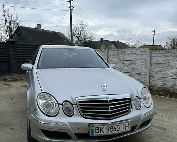 Серый Мерседес Е-Класс, объемом двигателя 2.7 л и пробегом 370 тыс. км за 5550 $, фото 26 на Automoto.ua