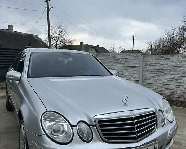 Серый Мерседес Е-Класс, объемом двигателя 2.7 л и пробегом 370 тыс. км за 5550 $, фото 3 на Automoto.ua