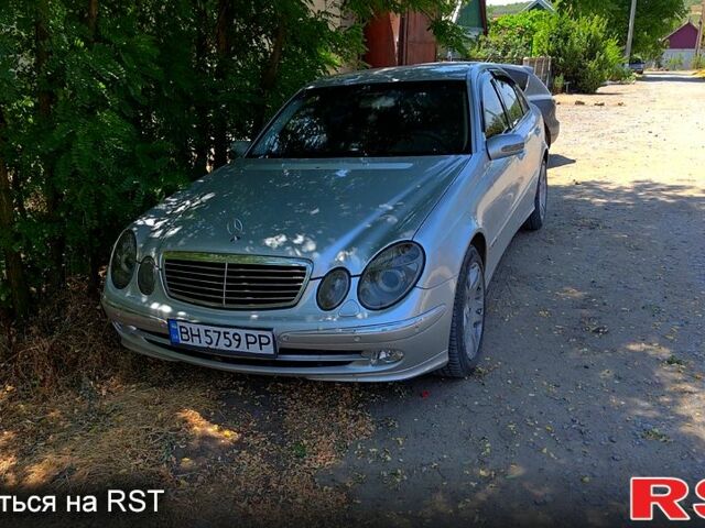 Серый Мерседес Е-Класс, объемом двигателя 2.1 л и пробегом 120 тыс. км за 6500 $, фото 1 на Automoto.ua
