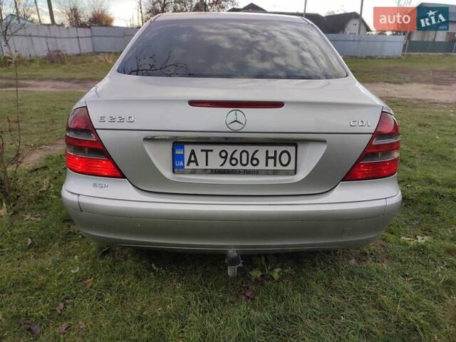 Мерседес Е-Класс 2003 в Коломые на Automoto.ua Серый Мерседес Е-Класс, объемом двигателя 2.2 л и пробегом 420 тыс. км за 5600 $, фото 2 на Automoto.ua