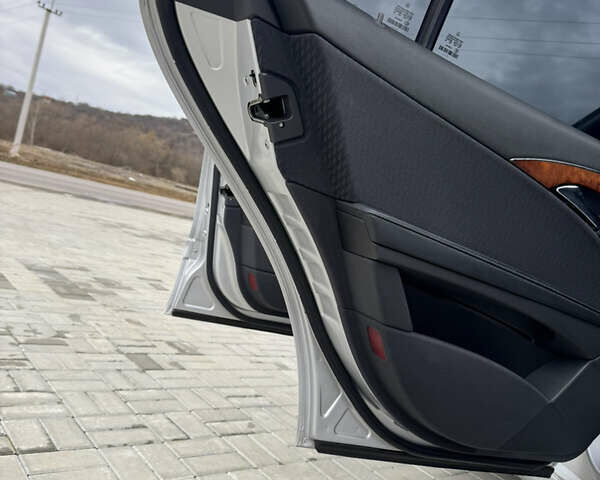 Серый Мерседес Е-Класс, объемом двигателя 2.7 л и пробегом 270 тыс. км за 7800 $, фото 26 на Automoto.ua