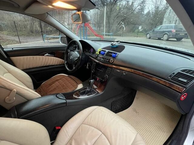 Серый Мерседес Е-Класс, объемом двигателя 0 л и пробегом 320 тыс. км за 5200 $, фото 11 на Automoto.ua