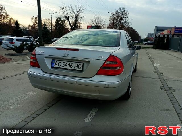 Серый Мерседес Е-Класс, объемом двигателя 2.1 л и пробегом 350 тыс. км за 7600 $, фото 4 на Automoto.ua