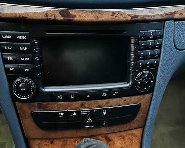 Серый Мерседес Е-Класс, объемом двигателя 2.7 л и пробегом 370 тыс. км за 5550 $, фото 36 на Automoto.ua