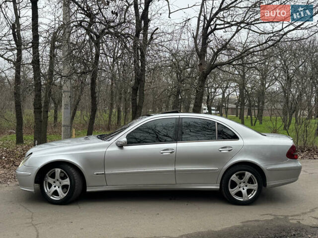 Серый Мерседес Е-Класс, объемом двигателя 3.22 л и пробегом 350 тыс. км за 5999 $, фото 4 на Automoto.ua