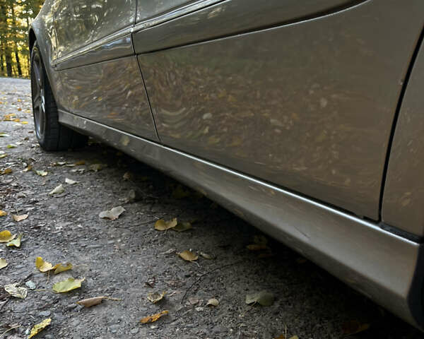 Мерседес Е-Класс 2003 в Черновцах на Automoto.ua Серый Мерседес Е-Класс, объемом двигателя 3.2 л и пробегом 400 тыс. км за 7000 $, фото 35 на Automoto.ua