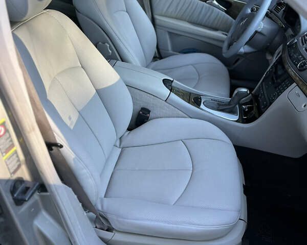 Мерседес Е-Класс 2003 в Черновцах на Automoto.ua Серый Мерседес Е-Класс, объемом двигателя 3.2 л и пробегом 400 тыс. км за 7000 $, фото 56 на Automoto.ua