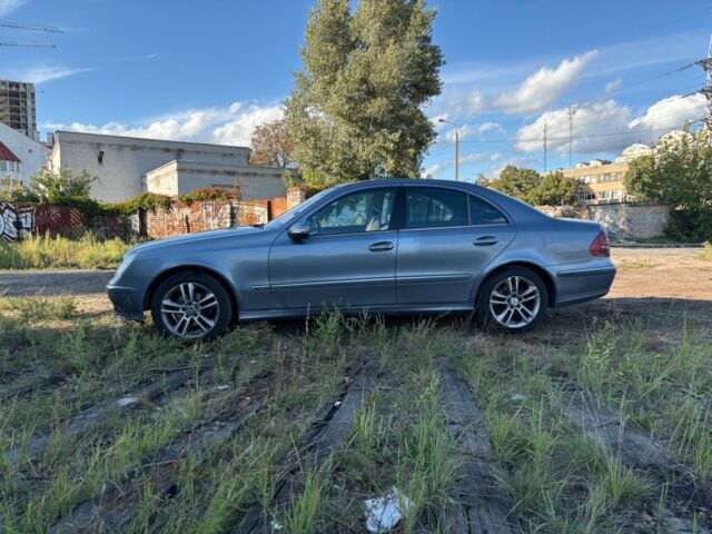 Сірий Мерседес Е-Клас, об'ємом двигуна 2.7 л та пробігом 3 тис. км за 4000 $, фото 8 на Automoto.ua