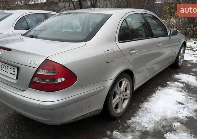 Сірий Мерседес Е-Клас, об'ємом двигуна 2.2 л та пробігом 490 тис. км за 6500 $, фото 3 на Automoto.ua