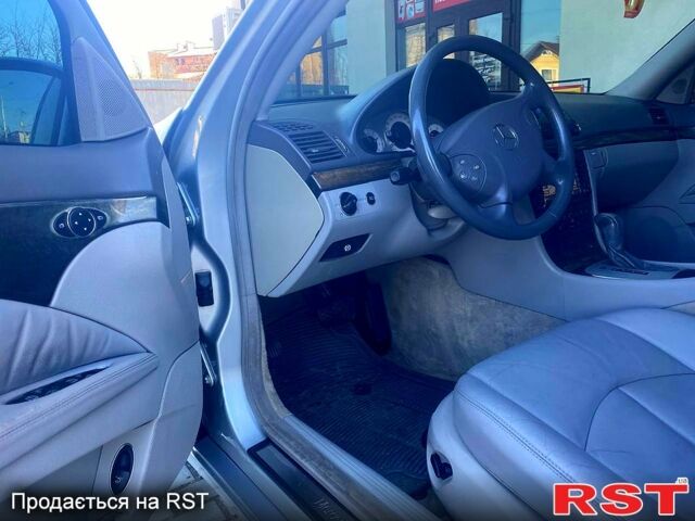 Сірий Мерседес Е-Клас, об'ємом двигуна 2.1 л та пробігом 500 тис. км за 5700 $, фото 3 на Automoto.ua