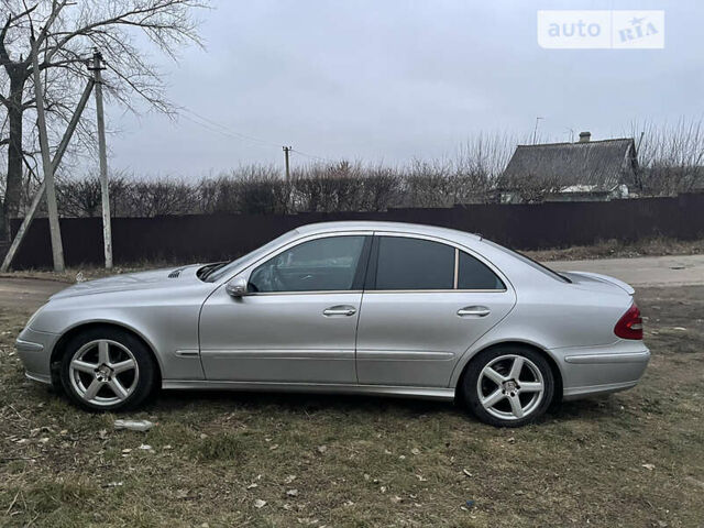 Сірий Мерседес Е-Клас, об'ємом двигуна 2.7 л та пробігом 300 тис. км за 6300 $, фото 9 на Automoto.ua