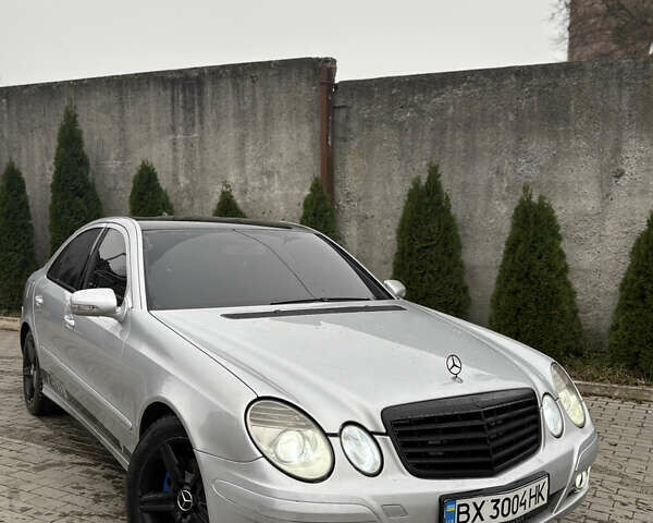 Серый Мерседес Е-Класс, объемом двигателя 2.15 л и пробегом 430 тыс. км за 6999 $, фото 1 на Automoto.ua