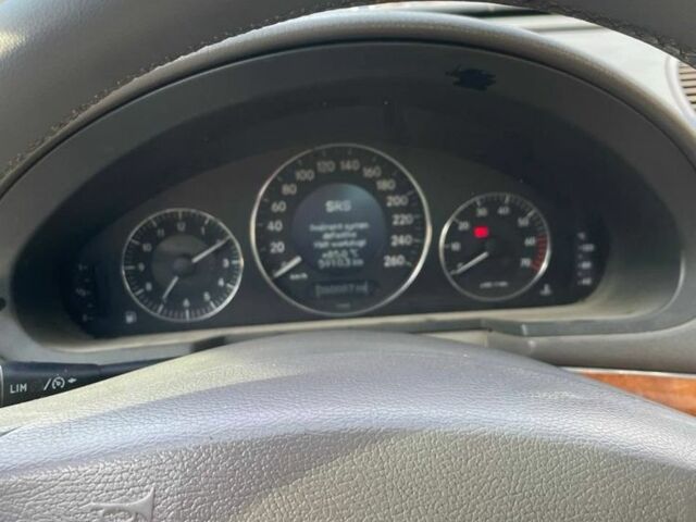 Сірий Мерседес Е-Клас, об'ємом двигуна 2.6 л та пробігом 100 тис. км за 4400 $, фото 5 на Automoto.ua