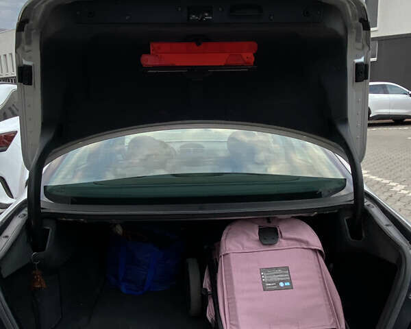 Серый Мерседес Е-Класс, объемом двигателя 2.2 л и пробегом 391 тыс. км за 6500 $, фото 25 на Automoto.ua