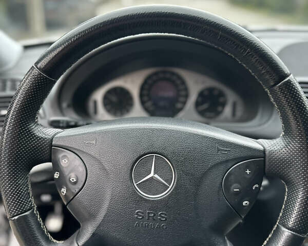 Сірий Мерседес Е-Клас, об'ємом двигуна 2.2 л та пробігом 266 тис. км за 6200 $, фото 9 на Automoto.ua