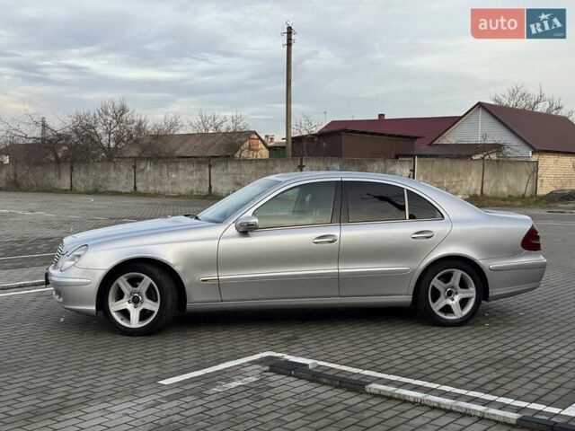 Серый Мерседес Е-Класс, объемом двигателя 2.1 л и пробегом 473 тыс. км за 5750 $, фото 6 на Automoto.ua