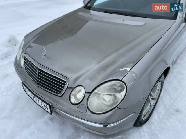 Серый Мерседес Е-Класс, объемом двигателя 2.7 л и пробегом 350 тыс. км за 5700 $, фото 6 на Automoto.ua