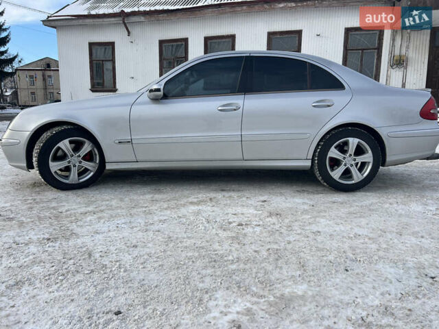 Серый Мерседес Е-Класс, объемом двигателя 2.15 л и пробегом 308 тыс. км за 9000 $, фото 2 на Automoto.ua