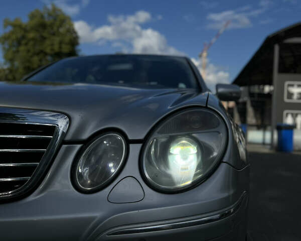 Сірий Мерседес Е-Клас, об'ємом двигуна 3.2 л та пробігом 320 тис. км за 7100 $, фото 12 на Automoto.ua