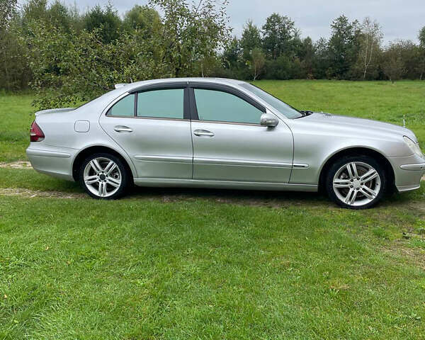 Серый Мерседес Е-Класс, объемом двигателя 2.6 л и пробегом 322 тыс. км за 4700 $, фото 4 на Automoto.ua