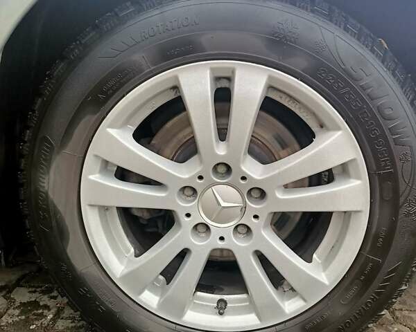 Серый Мерседес Е-Класс, объемом двигателя 1.8 л и пробегом 292 тыс. км за 6900 $, фото 28 на Automoto.ua