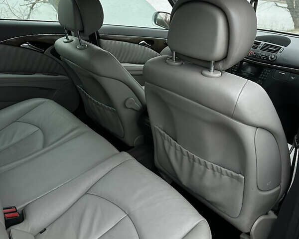 Сірий Мерседес Е-Клас, об'ємом двигуна 2.15 л та пробігом 200 тис. км за 5100 $, фото 16 на Automoto.ua