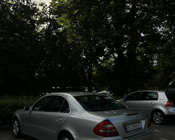 Сірий Мерседес Е-Клас, об'ємом двигуна 3.2 л та пробігом 320 тис. км за 7100 $, фото 2 на Automoto.ua