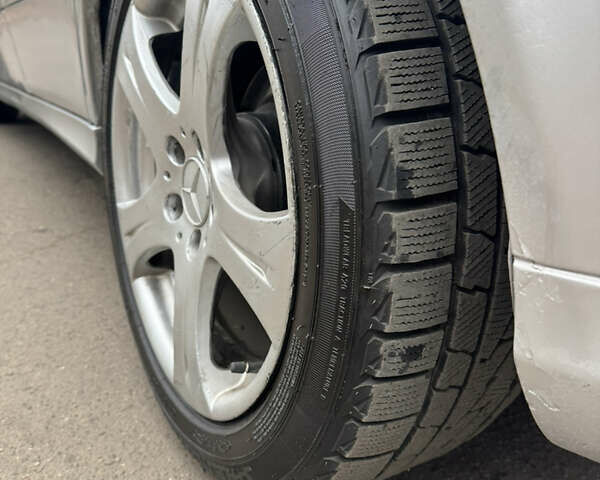 Серый Мерседес Е-Класс, объемом двигателя 3.22 л и пробегом 350 тыс. км за 5999 $, фото 24 на Automoto.ua