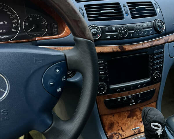 Серый Мерседес Е-Класс, объемом двигателя 2.7 л и пробегом 370 тыс. км за 5550 $, фото 35 на Automoto.ua