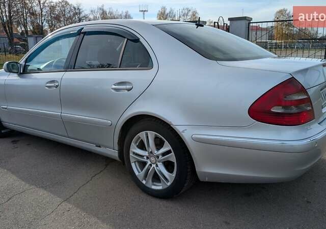 Серый Мерседес Е-Класс, объемом двигателя 2.2 л и пробегом 353 тыс. км за 3100 $, фото 2 на Automoto.ua