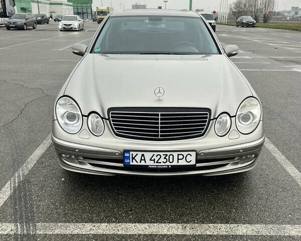 Сірий Мерседес Е-Клас, об'ємом двигуна 2.2 л та пробігом 355 тис. км за 7000 $, фото 3 на Automoto.ua