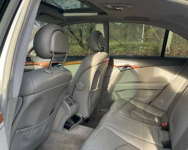 Сірий Мерседес Е-Клас, об'ємом двигуна 2.6 л та пробігом 100 тис. км за 4400 $, фото 5 на Automoto.ua