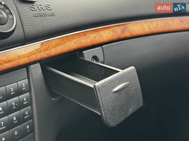 Сірий Мерседес Е-Клас, об'ємом двигуна 3.2 л та пробігом 314 тис. км за 5900 $, фото 18 на Automoto.ua