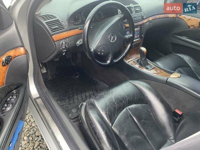 Сірий Мерседес Е-Клас, об'ємом двигуна 1.8 л та пробігом 207 тис. км за 5700 $, фото 10 на Automoto.ua