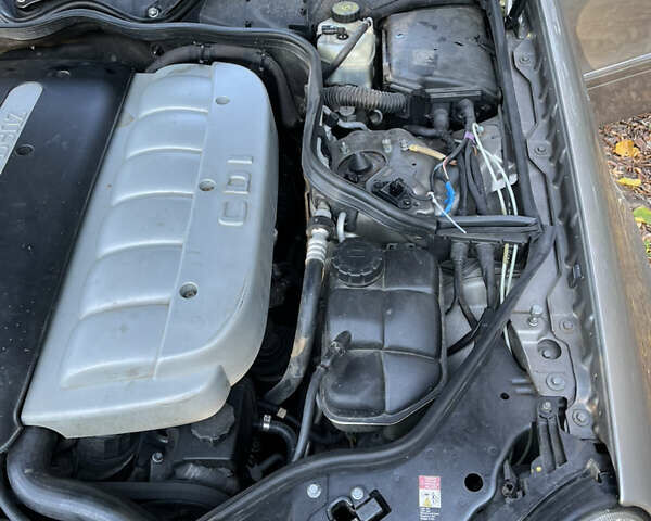 Мерседес Е-Класс 2003 в Черновцах на Automoto.ua Серый Мерседес Е-Класс, объемом двигателя 3.2 л и пробегом 400 тыс. км за 7000 $, фото 68 на Automoto.ua