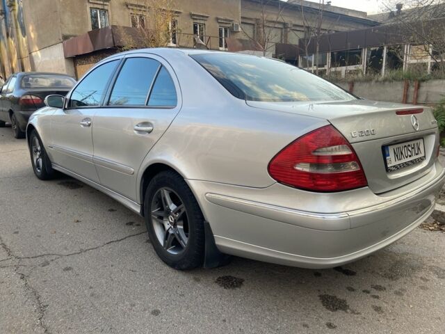 Серый Мерседес Е-Класс, объемом двигателя 1.8 л и пробегом 345 тыс. км за 6000 $, фото 2 на Automoto.ua