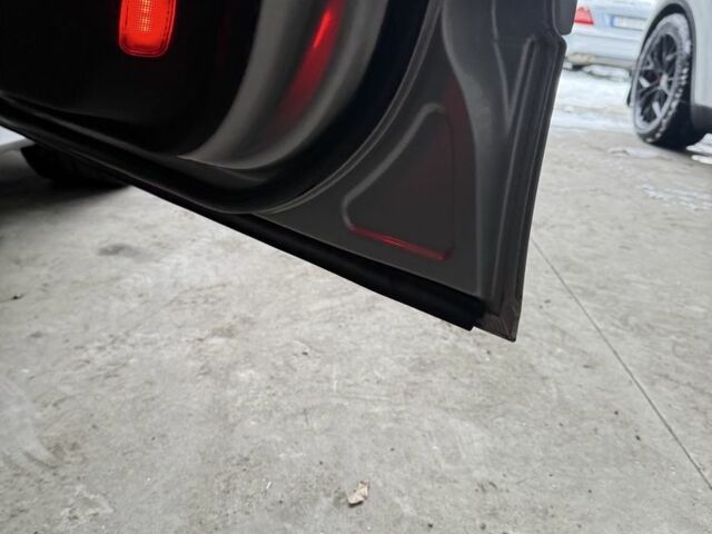 Сірий Мерседес Е-Клас, об'ємом двигуна 2.1 л та пробігом 350 тис. км за 7999 $, фото 17 на Automoto.ua